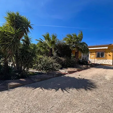 In - Sleeps 4 - Pool - Parking Alcaucín